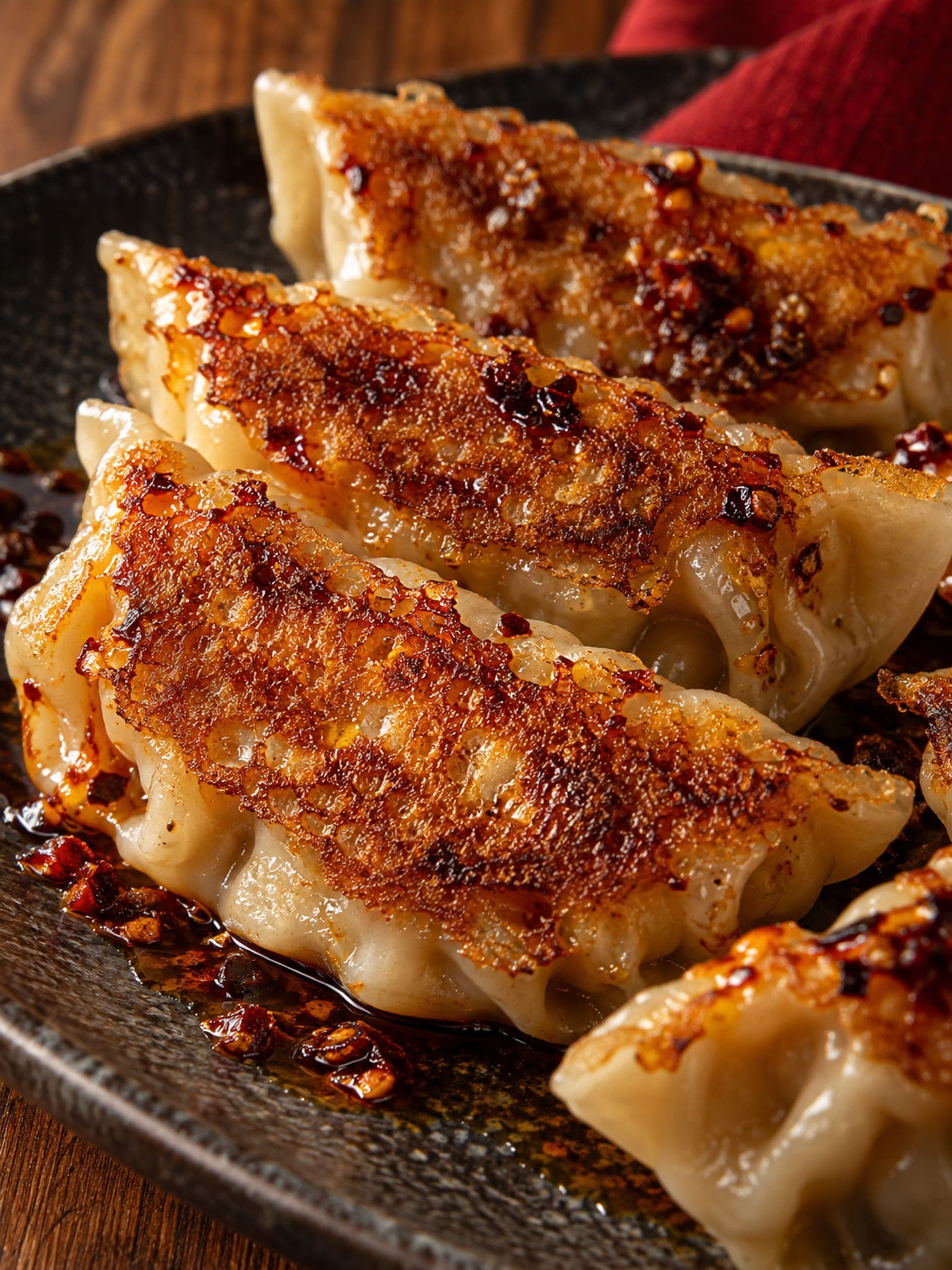 Stekta gyoza med krispig botten i panna